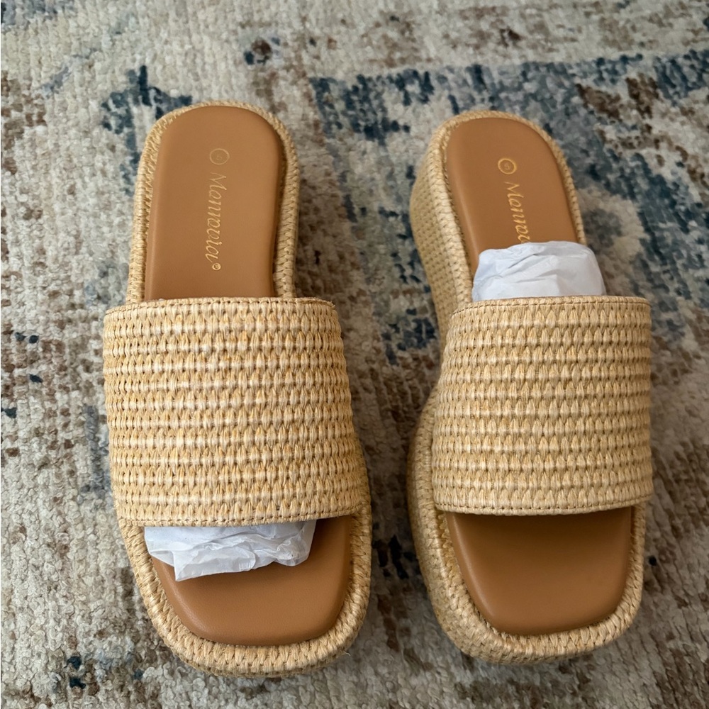 Mamia Women's Woven Tan Sandals